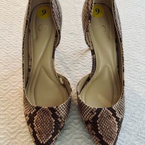NWOT Women’s Jessica Simpson Heels, Size 9
